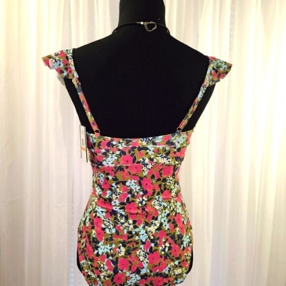 Jessica Simpson One Piece Ruffle V Neck Small - Picture 4 of 9